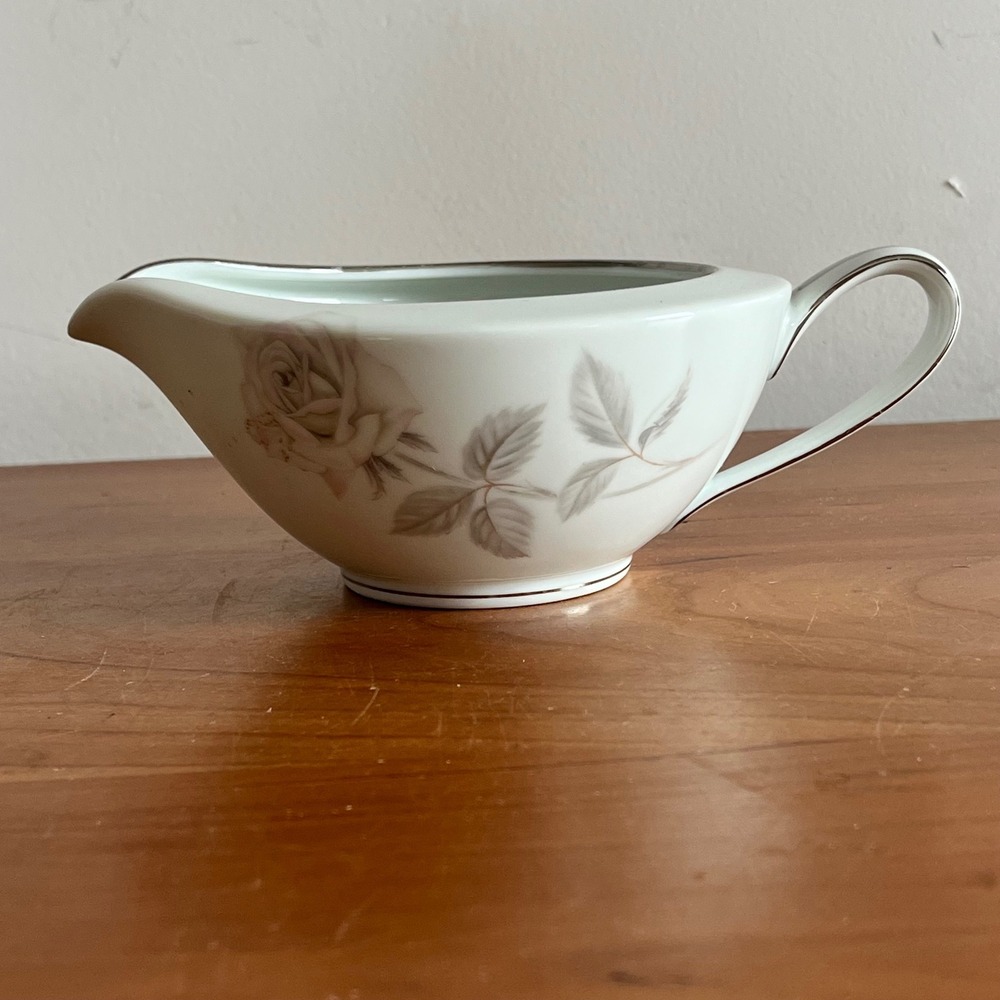 Noritake China Melrose 6002 Gravy Boat‎ White Rose Platinum Trim Japan Vintage